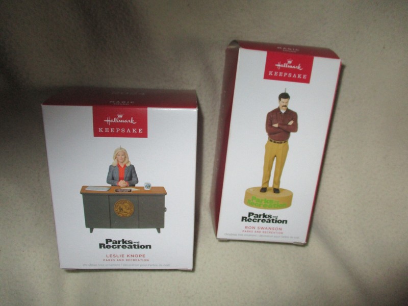 Hallmark Talking Parks & Rec  Leslie Knopp & Ron Swanson  Ornaments