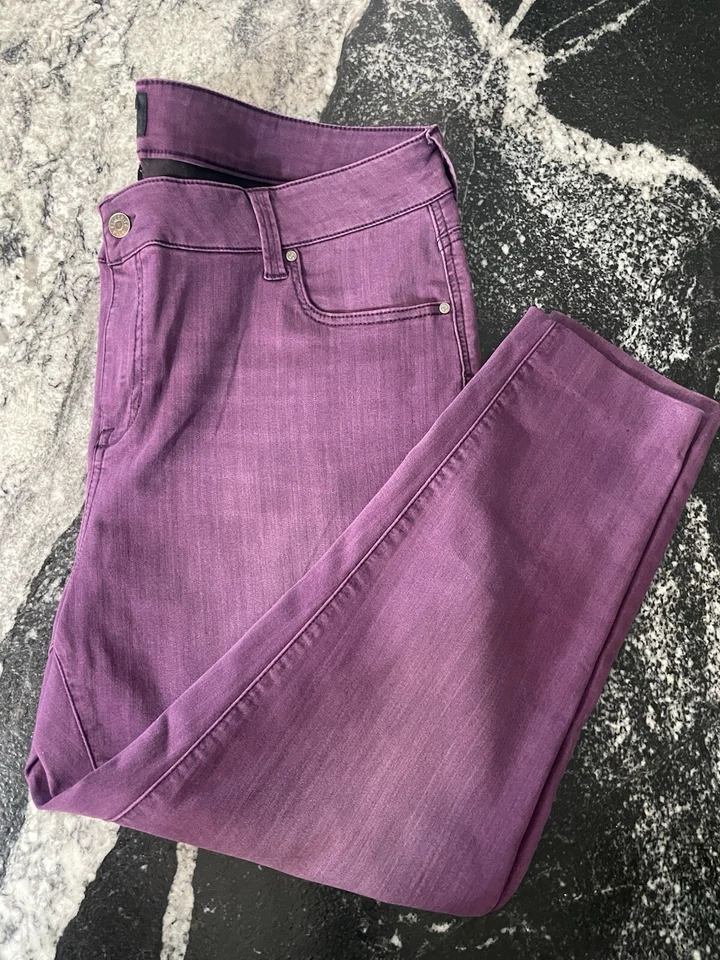 Pantalones al tobillo ajustados Celerity rosa para mujer talla 22 Foto 2 de 4