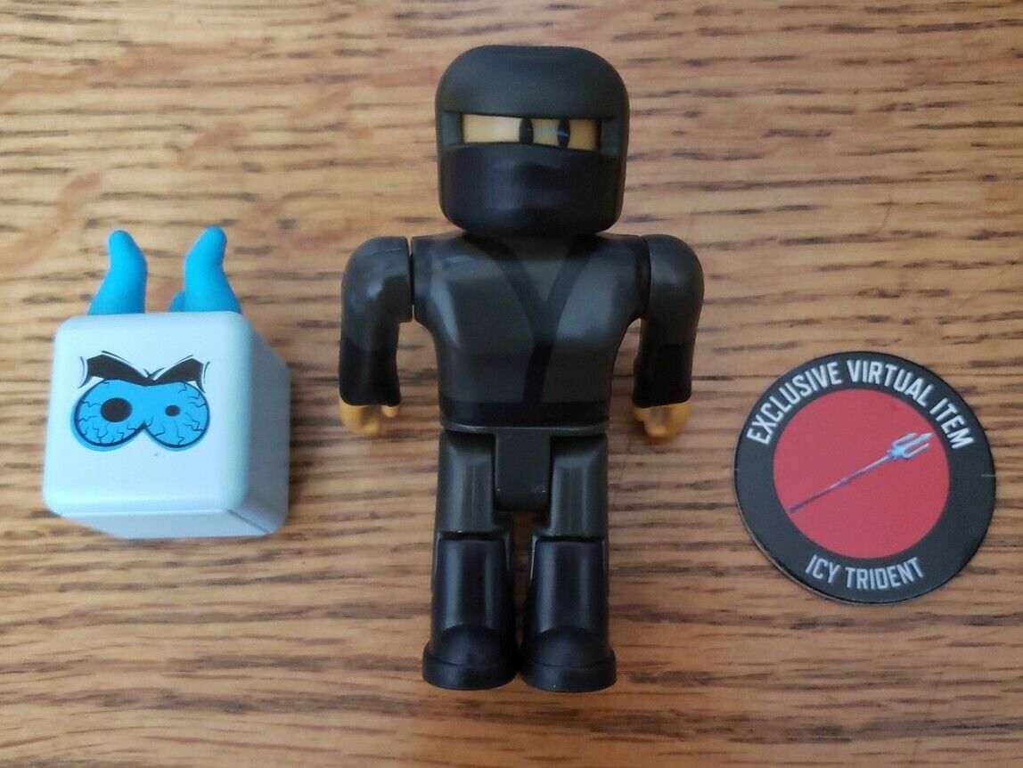 ROBLOX Ninja Legends Figures - 29 Piece Set W/Exclusive Item Code