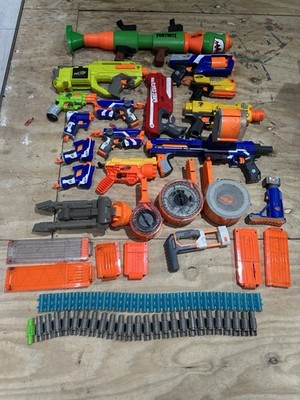 Großes Sortiment Nerf Guns & Zubehör inkl. Fortnite Launcher