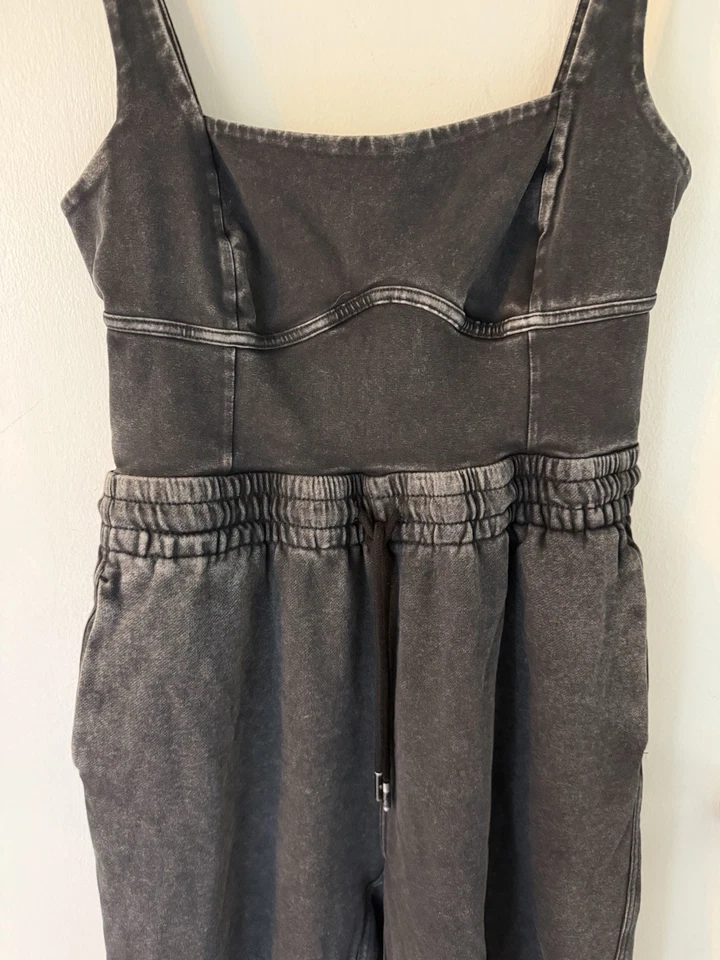 Top corsé Free People Movement para mujer con entrada en L de una pieza negro gris Foto 2 de 4