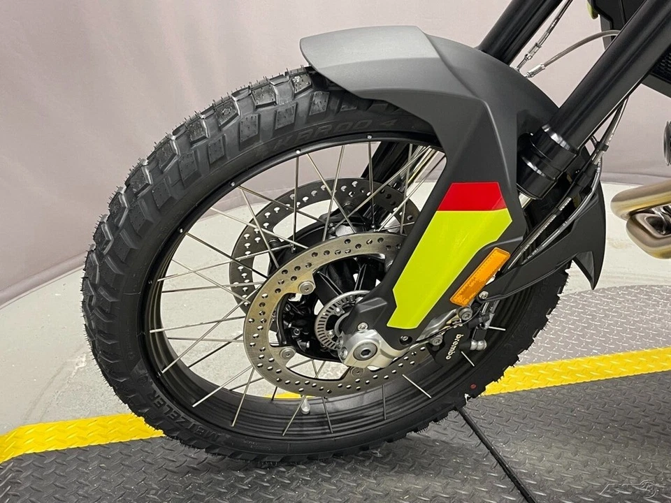 2024 BMW F 900 GS - Image 3 of 4