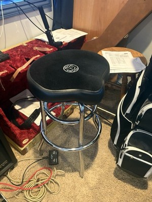 ROC N SOC Guitar Chair 