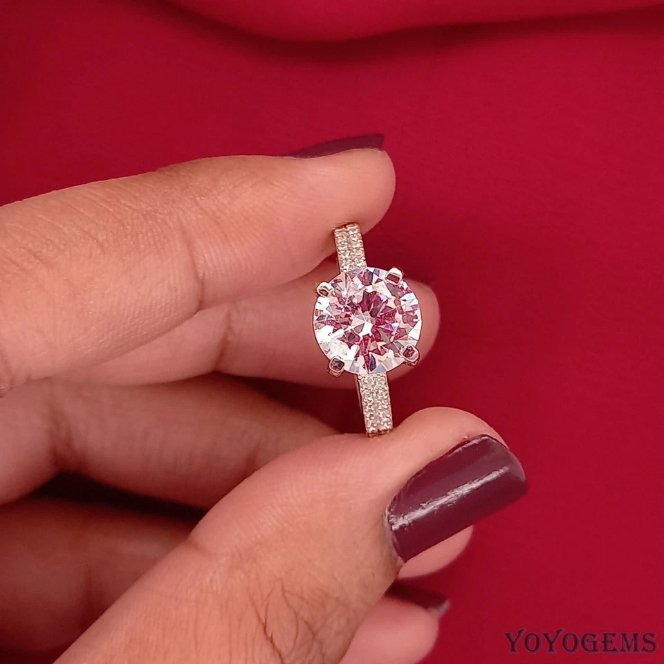 Anillo de compromiso solitario moissanita VVS1 3 quilates corte redondo oro blanco sólido 14K Foto 4 de 4