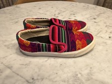 inkkas Slip Ons / Women  s Size 9    