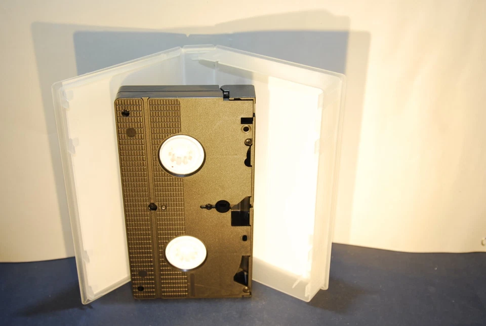 VHS - Touchstone Pictures - 10 Dinge, die ich an dir hasse - Julia Stiles (1794) - Bild 4 von 4