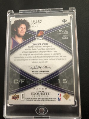 2008 - 09 UD Exquisite #68 Robin Lopez 3 Color Patch Auto Rookie