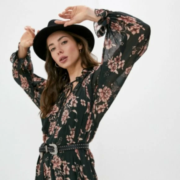 Long flowy floral clearance dresses
