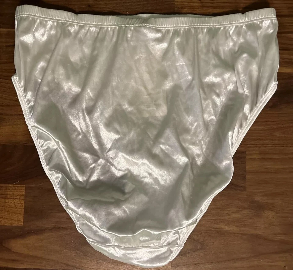 Vtg Rene Rofe Satin Second Skin Panties Size 10 Shiny Wet Look High Cut Glossy - Image 4 of 4