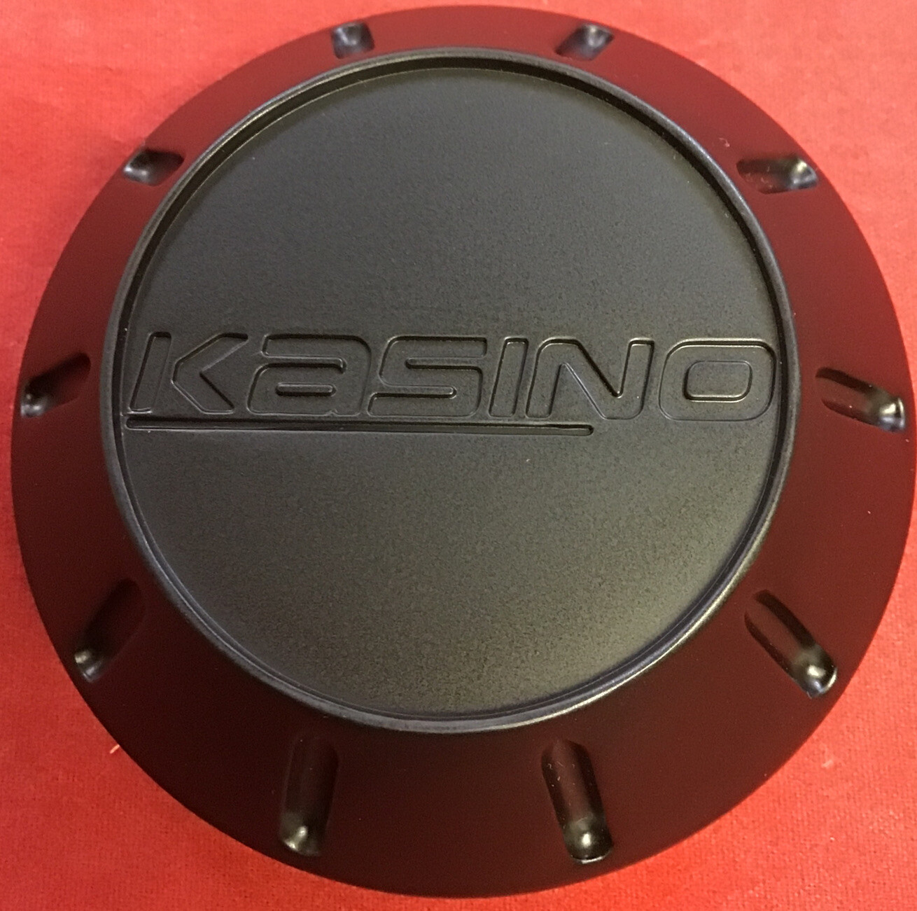 ONE NEW FLAT BLACK KASINO CENTERCAP PD-CAP71-P1035/LG1010-66 11601