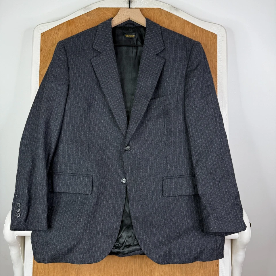 VTG Flannel Suit Mens 42S Gray Pinstripe 2 Button 100% Wool 3 Piece Pants 34x29 - Image 2 of 4