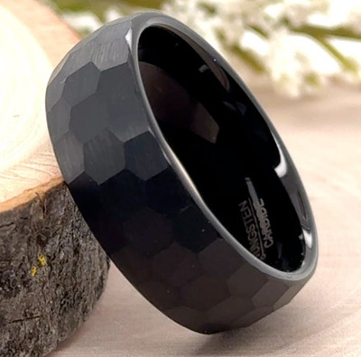 8mm Black Tungsten Unisex Proposal Ring   Hammered Design Modern Gift Band