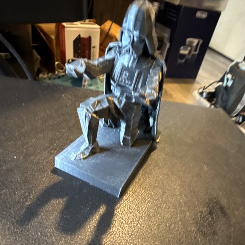 Star Wars Darth Vader 3D Printed Pen Holder/Statue on Display Base - Black