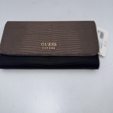 Guess Lyndi Slim Clutch Wallet - Chestnut Multi