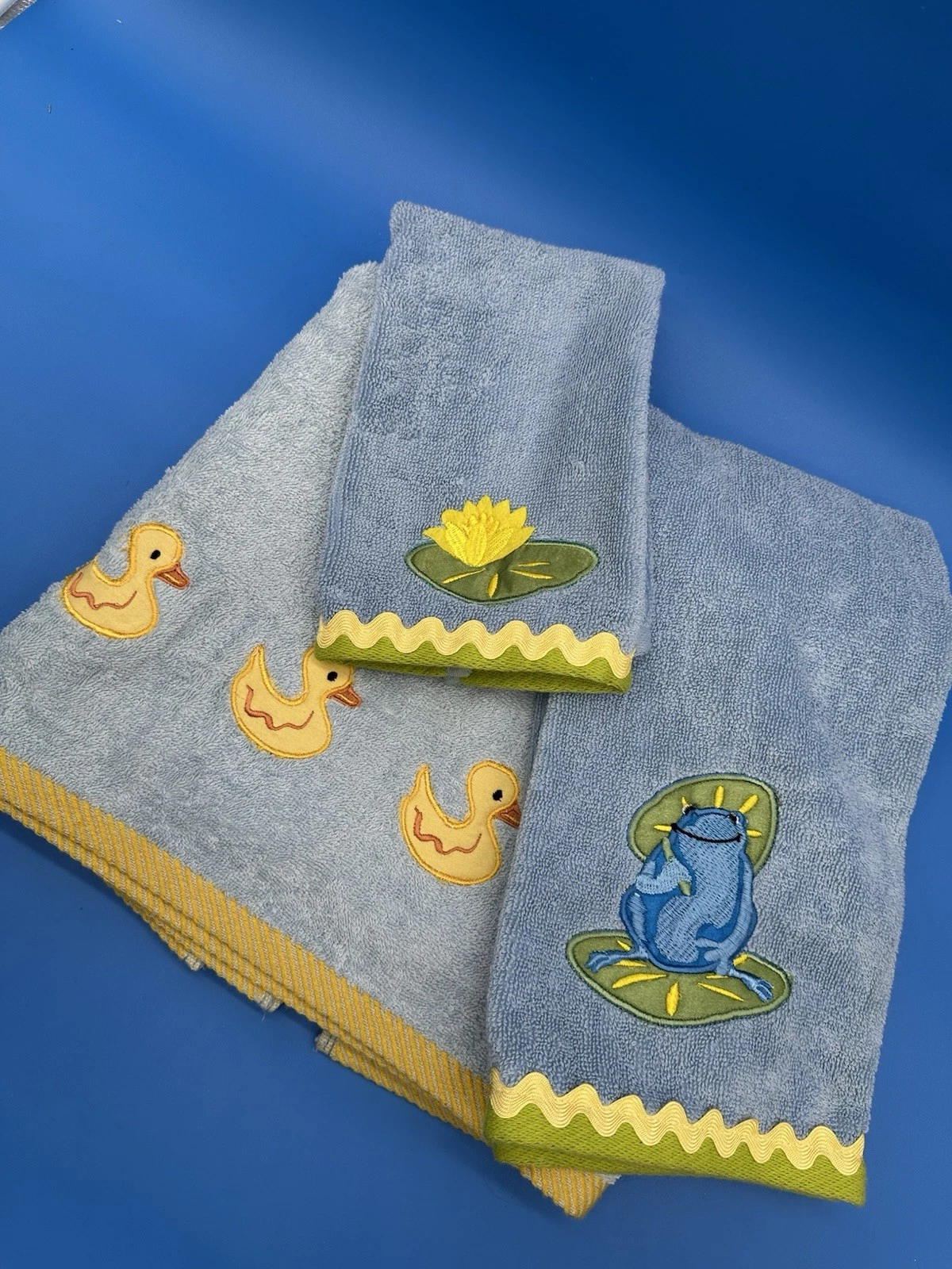 3 Piece Children’s Bath Towel Set Frog Ducks Lily Pad Towel Washcloth Hand Towel
Opens in a new wind