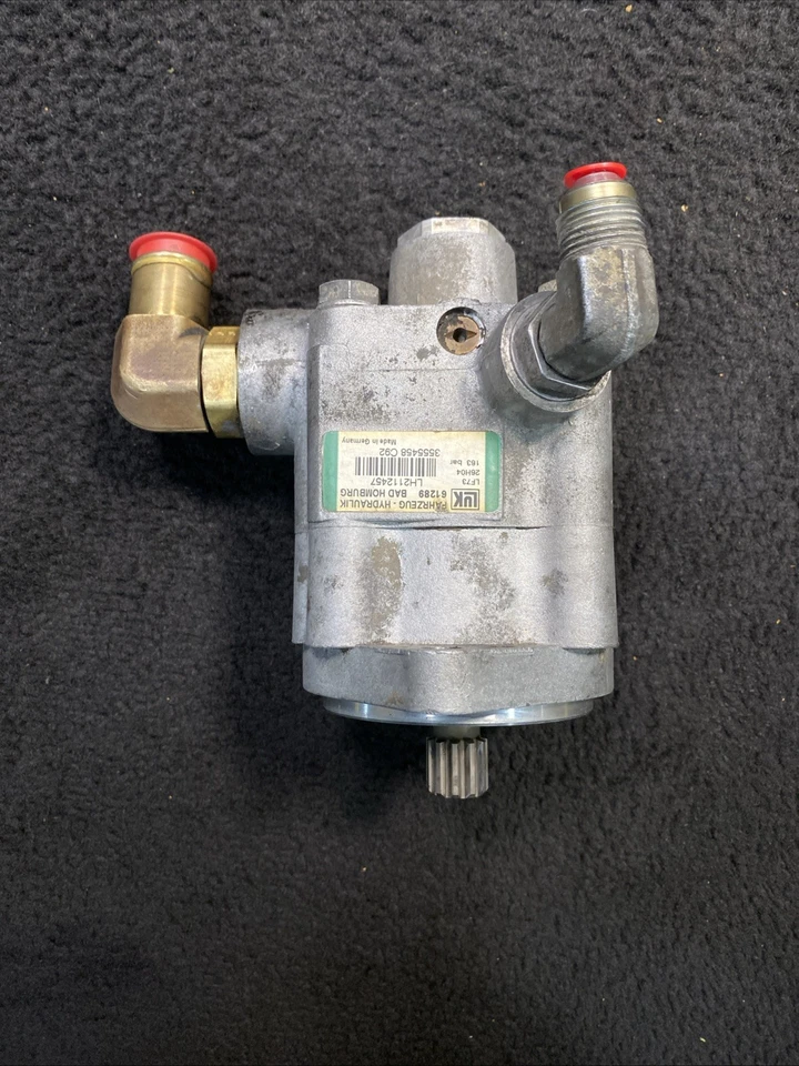 Bomba de dirección asistida Caterpillar CAT C13 ACERT 2013 12,5 L OEM 3555458C92 Foto 4 de 4