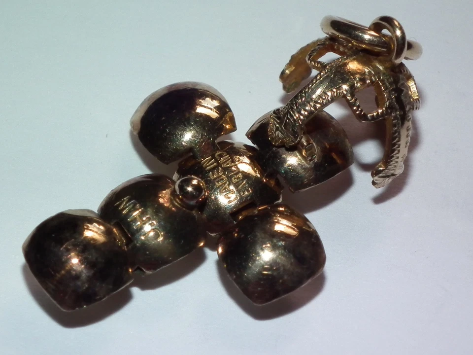 V Scarce Size Vintage English 9ct Gold Freemasons Masonic Ball Cross Pendant - Image 4 of 4