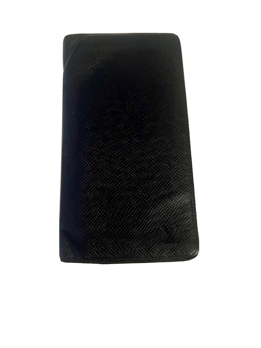 Louis Vuitton Taiga Brazza Wallet M32572 Men's Taiga Leather Long