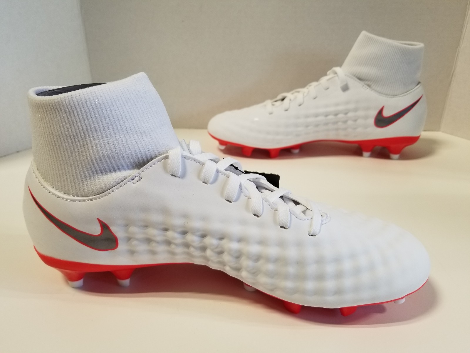 Nike Women's Magista Obra 2 FG Soccer Cleats Size 10 Boot