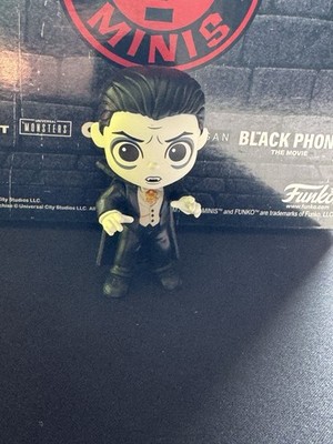 Funko Mystery Minis Dracula 1/36 Vinyl Figure - Universal Horror Monsters Series