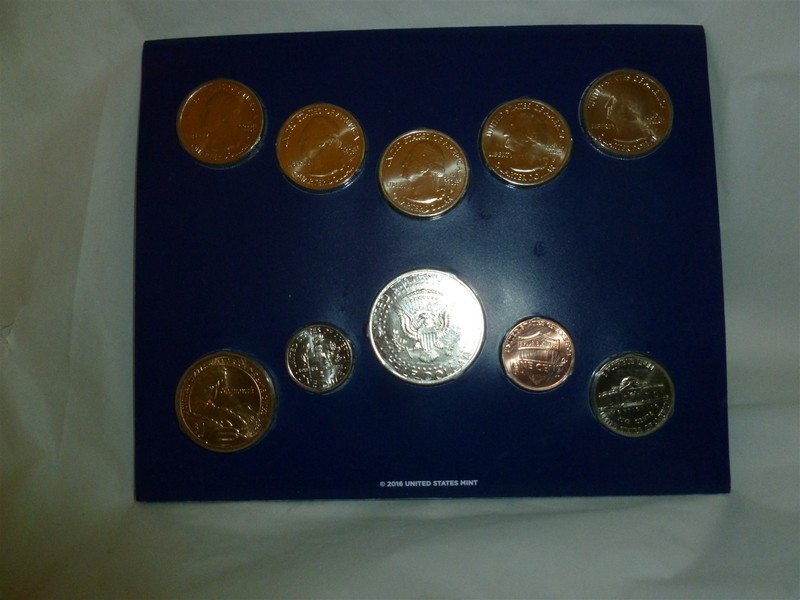 2017 Philadelphia Mint Uncirculated Coin Set  Lot V-214