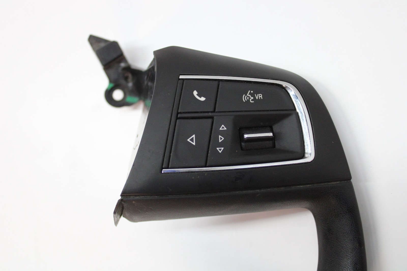 2022 MASERATI LEVANTE STEERING WHEEL PHONE CONTROL SWITCH OEM 22