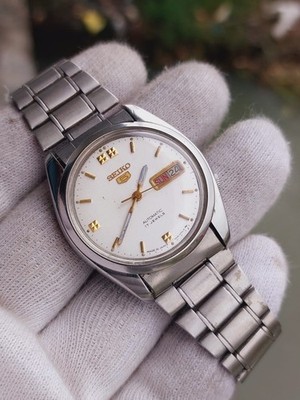 vintage Seiko 5 7009-3041 Automatic 17 Jewels men watch made in