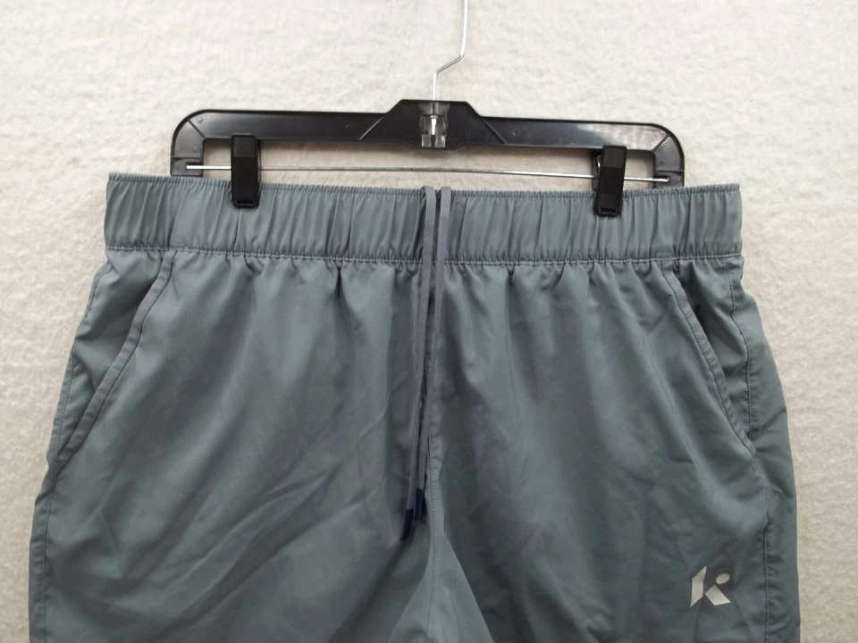 Pantalones Cortos New Balance Activewear Para Hombre Gris Poliéster Talla XL Cintura 35" Entrepierna 5" Foto 2 de 4