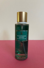 New VICTORIA SECRET / Pink Whispering Waves Glistening Cove Fragrance Mist