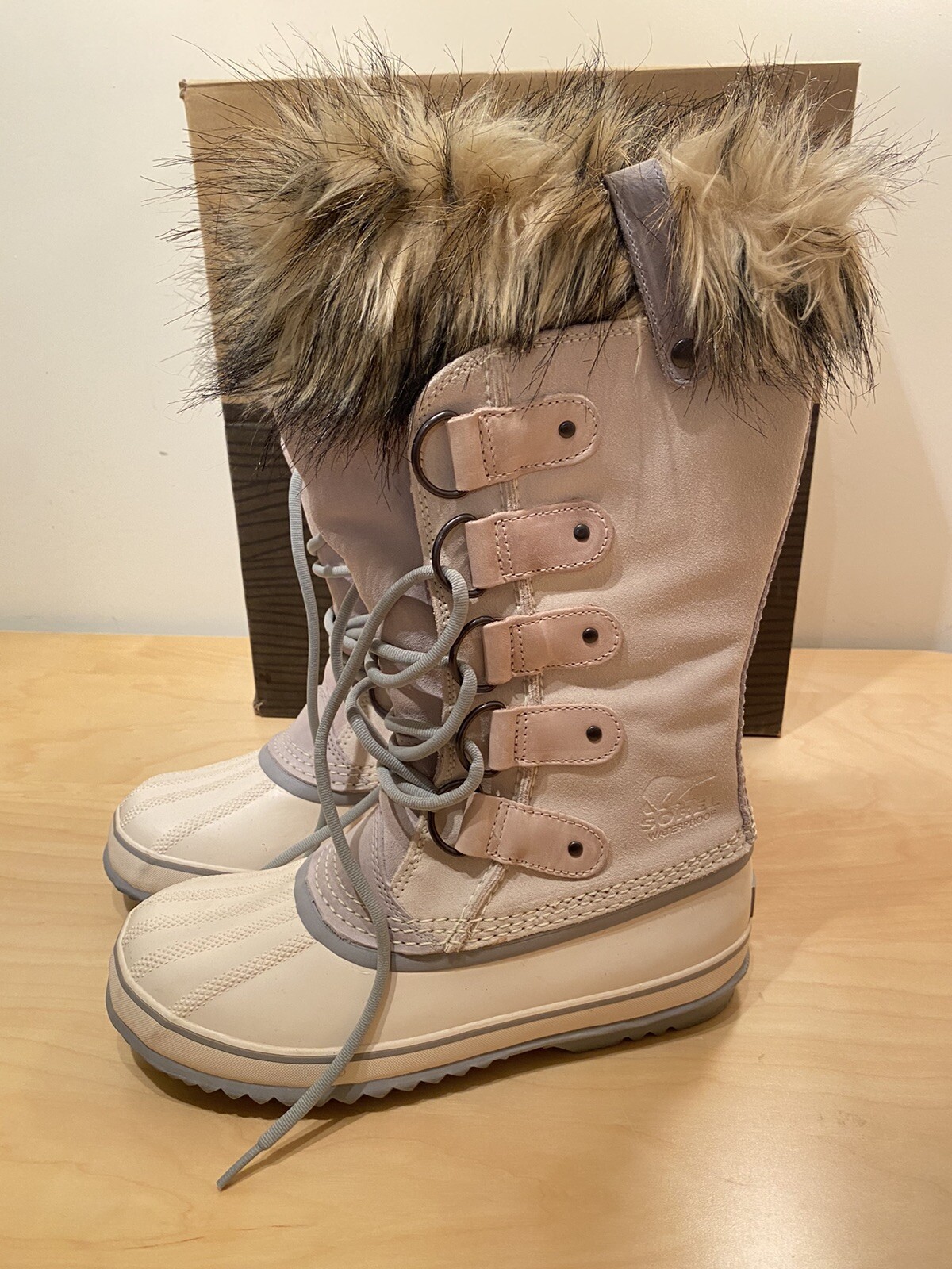 Sorel Joan of Arctic Snow Boots Size 9 