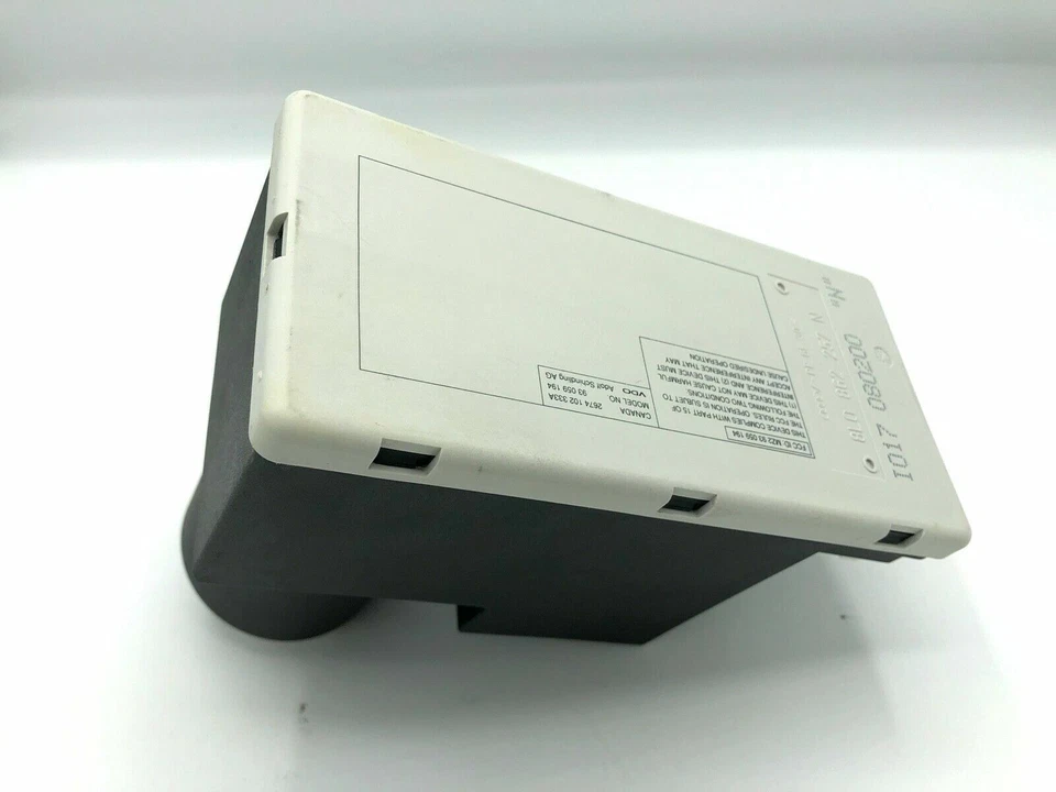 OEM Audi A4 S4 A6 A8 1997 - 2002 Vacuum Lock Central Locking Door Pump 8L0862257 - Image 2 of 4