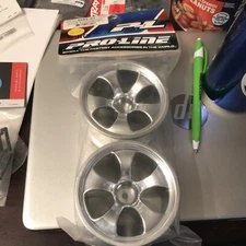 Proline 2695-01 Torque 2.8 (30 series) chrome wheels for jato nitro stampede