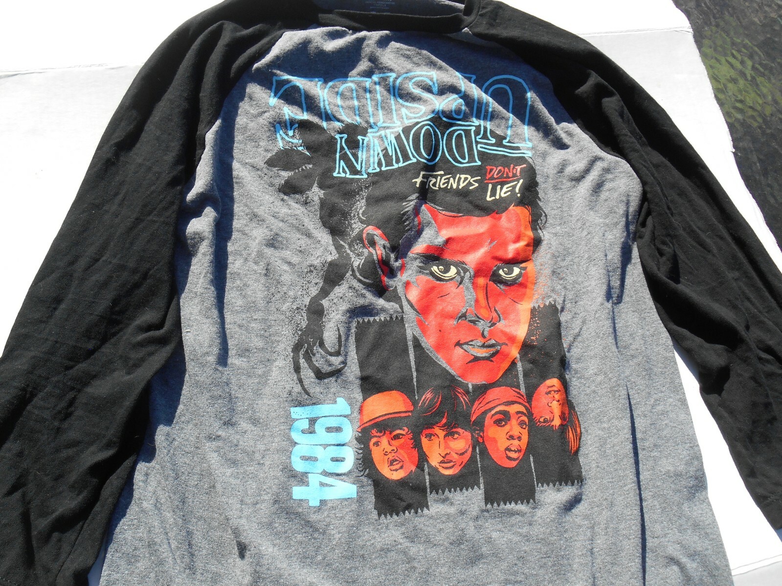 Stranger Things Upside Down Baseball T Shirt Size… - image 1