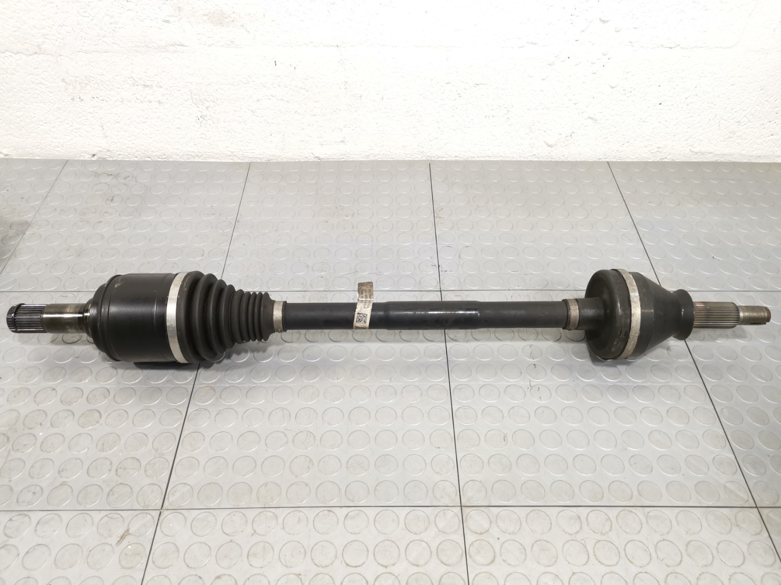Maserati Levante 2017 AWD AUTO 3.0 L Rear Left Drive Axle Shaft 06700320360 OEM