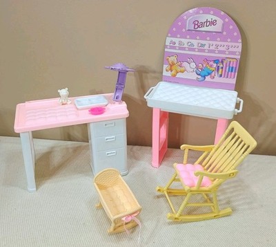 Barbie Love 'n Care Baby Center Playset 1998 Mattel 67548 Doctor Pediatrician