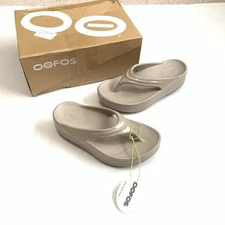 OOFOS OOmega OOlala Nomad Tan Flip Flop Thong Sandal Women’s Size US 6, EUR 37