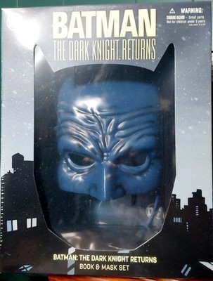 Frank Miller Art Batman Dark Knight Returns Book & Mask Set DC Collectibles 