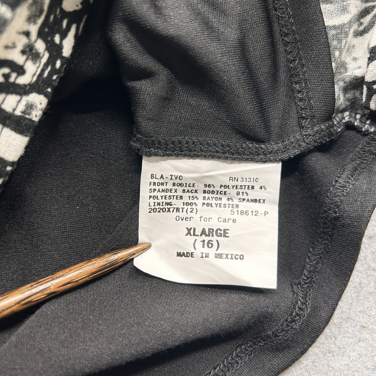 Amy's Closet Women's Vest XL Black White Floral NWT