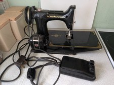 RARE VINTAGE FEATHERWEIGHT SINGER SEWING MACHINE - C.A.K. 6-12 - SPARES =REPAIRS