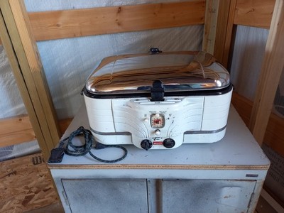 Vintage Nesco #109 Large Electric Roaster - Timer Model w/ Cord - Parts / Repair