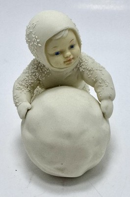 1988 Dept 56 Snowbabies Figurine  I m Making Snowballs! 