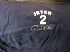 Older Blue NEW YORK YANKEES 2 Derek Jeter T Shirt XL 100 Cotton