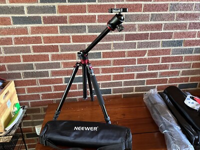 Neewer Tripod With Monopod Stick And Ball Head. Needs Plate For Camera