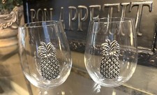 2 PC STEMLESS WINE GLASSES METAL PINEAPPLE Emblem SET 24 Oz Glass
