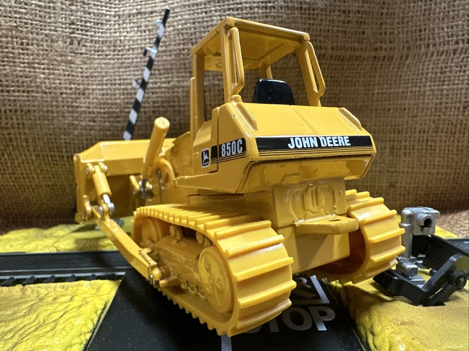 Bulldozer/oruga Ertl John Deere escala 1/50 Die-Cast réplica 850C (c1) Foto 4 de 4