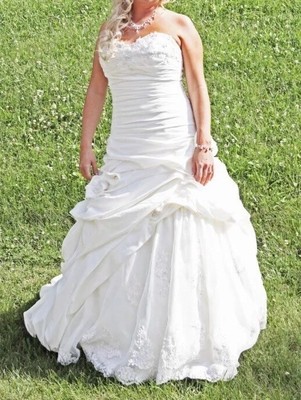 semi mermaid wedding dress