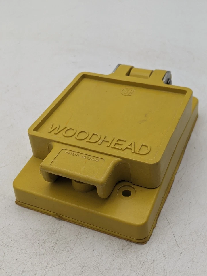 Woodhead 6788 Watertight Receptacle Cover Safeway Over-Floor Duct Safety Yellow - Image 2 of 4