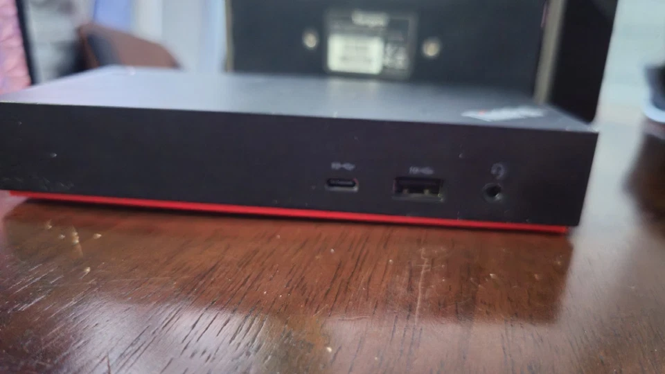 Lenovo ThinkPad USB-C Docking Station - Image 4 of 4