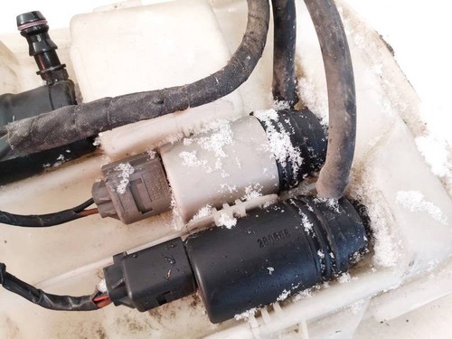 Waschwasserpumpe, Scheibenreinigung  BMW 1-Series DE1786671-45