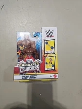 WWE Knuckle Crunchers "The All Mighty" BOBBY LASHLEY 4" Action Figure Barbells